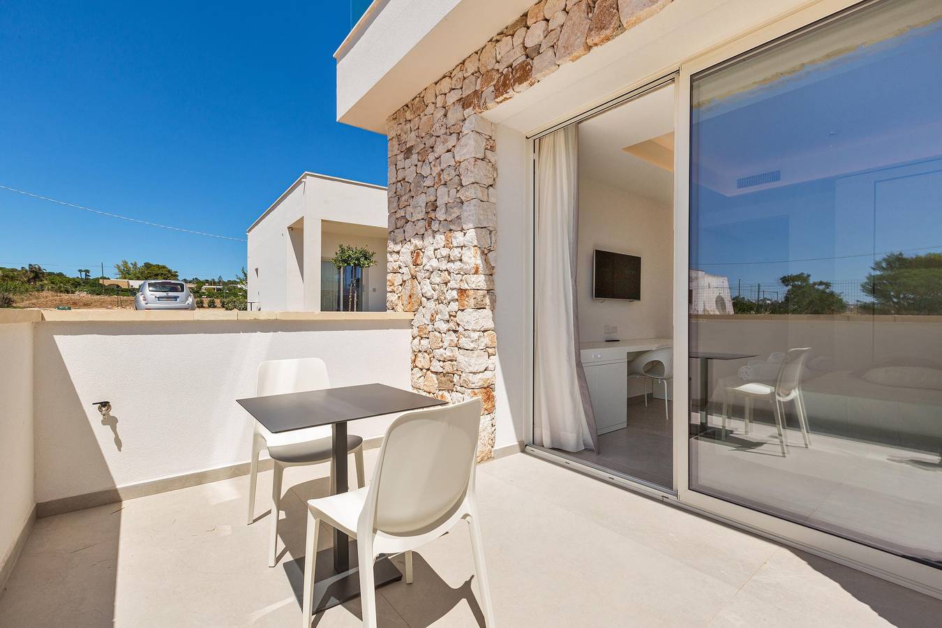 Hotel Perla Saracena - Patio Esterno in Torre Pali, Salve