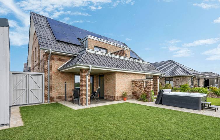 Ferienwohnung für 4 Personen, mit Terrasse und Whirlpool sowie Garten und Sauna in Ovelgönne