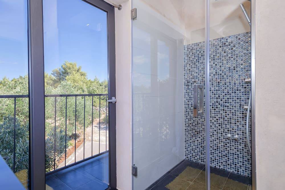 Komfortable Villa mit Swimmingpool in einem eigenen Olivenhain in Stari Grad, Hvar