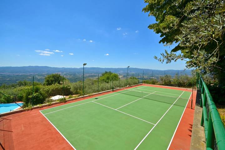 Location de vacances pour 12 personnes, avec piscine et terrasse à Loro Ciuffenna - 3