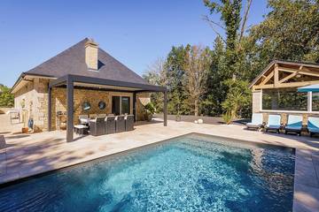 Location de vacances pour 4 personnes, avec jardin et terrasse à Le Lardin-Saint-Lazare