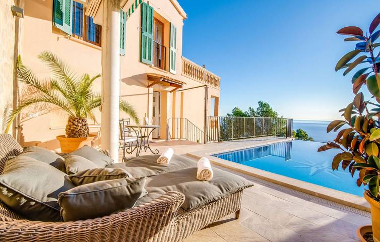 Ferienhaus für 6 Personen, mit Terrasse und Pool - 1
