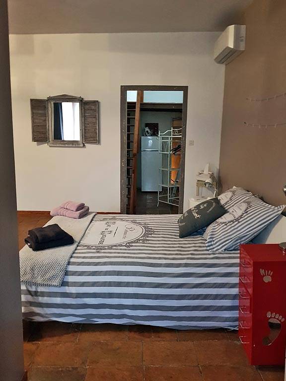 La Maison de l'Olivier, proche du Pont du Gard - Chambre 2 in Lédenon, Région de Nîmes