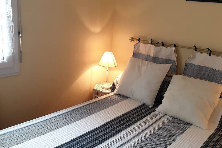 Gîte pour 4 personnes, avec balcon dans Port de Saint-Vaast la Hougue - 2