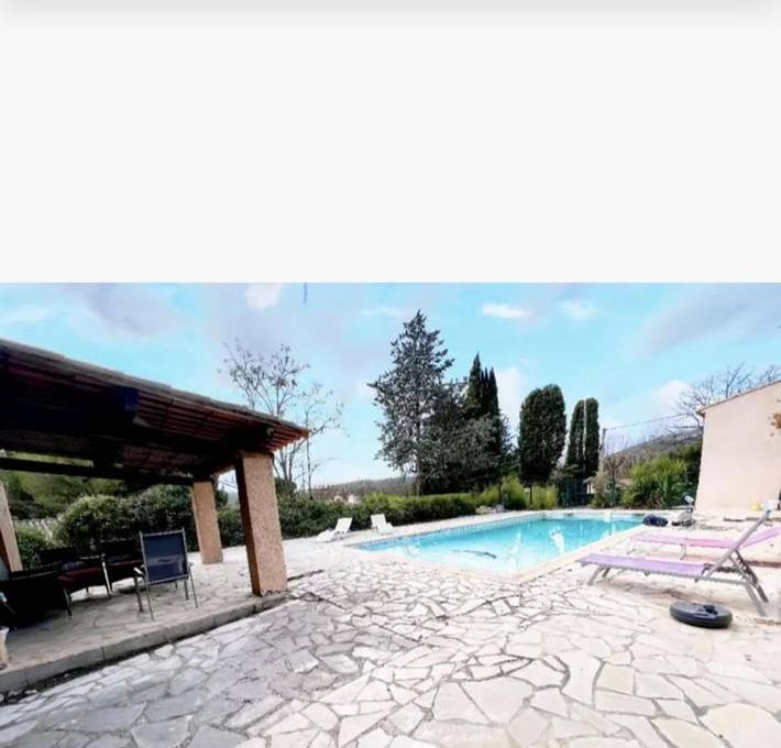 Appartement de vacances pour 7 personnes, avec Jacuzzi ainsi que Terrasse et Piscine
