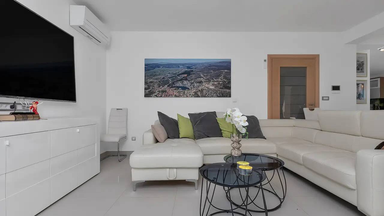 Ferienhaus für 10 Personen (351 m²) in Studenci in Makarska Riviera
