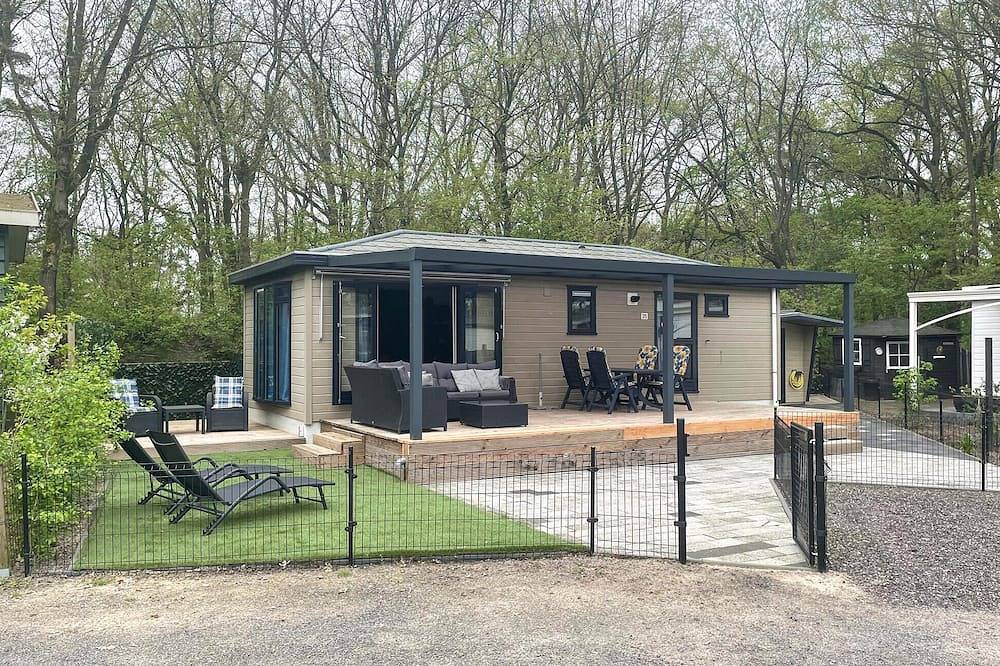 Amazing (sta)caravan in Zeeland in Landerd, Noord-Brabant