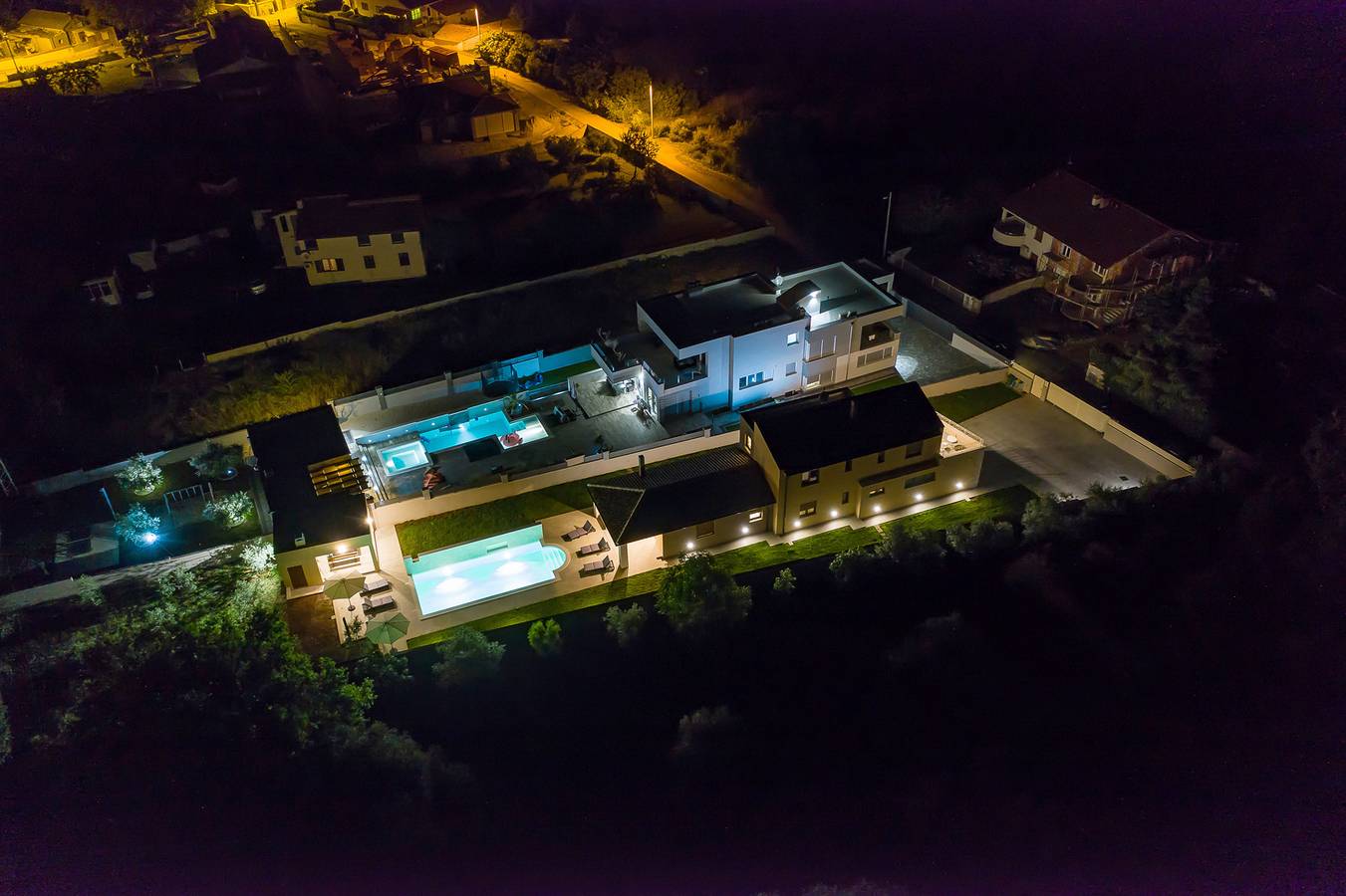 Villa for 8 people with pool in Sisan, Southcoast Istria