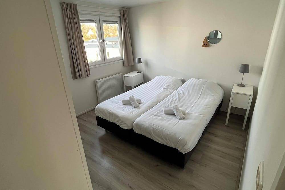 Chalet mit 5 Schlafzimmern und 3 Badezimmern in Hellevoetsluis, Niederländische Nordsee