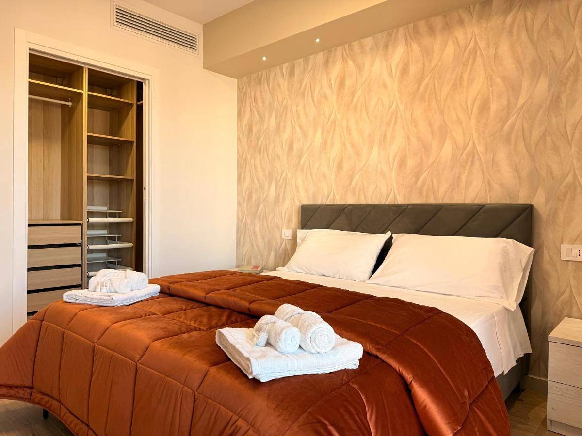 Double Room with Private Bathroom in Scafati, Parc national du Vésuve