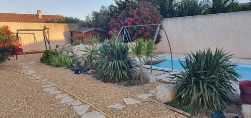 Gîte pour 2 personnes, avec terrasse à Milhaud