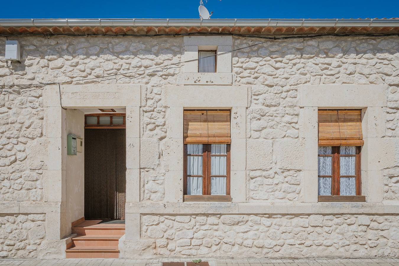 Casa rural 'Hoyal de Pinares' con jardín privado y Wi-Fi in Frumales, Provincia de Segovia
