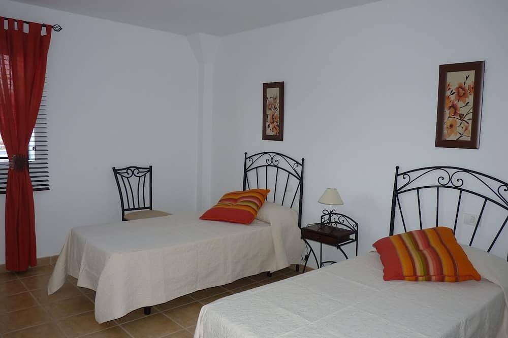 Vivienda Vacacional rural Isla La Palma Canarias,trekking,volcanes,playa, 8Pax in Monte de Breña, Villa de Mazo