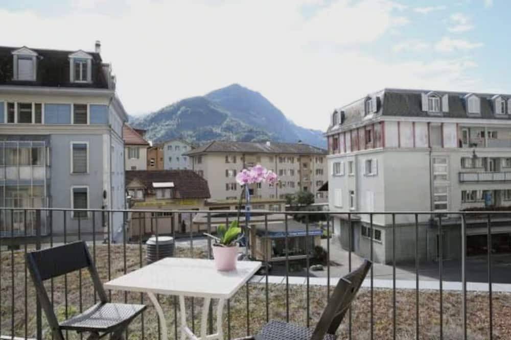 Geheel appartement, The Centralstrasse Apartment | Heart of Interlaken in Interlaken, Meer van Thun