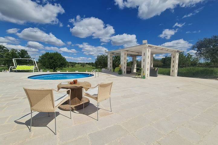 Villa für 7 Personen, mit Pool und Terrasse sowie Garten - 1