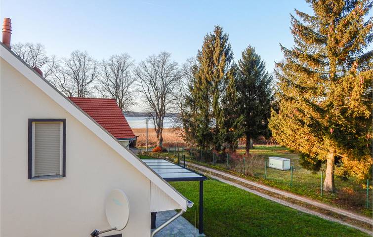 Ferienwohnung für 5 Personen, mit Garten und Terrasse sowie Sauna in Warin - 4