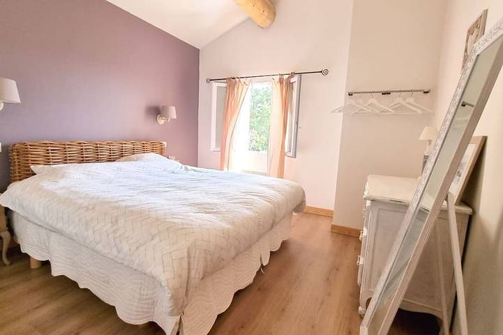 Location de vacances pour 10 personnes, avec terrasse, animaux acceptés à Pougnadoresse - 2