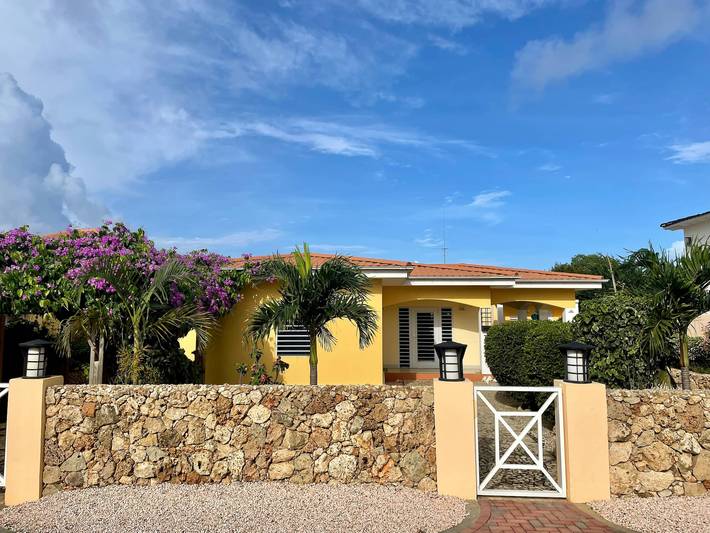 Villa pour 4 personnes, avec piscine et jardin - 1