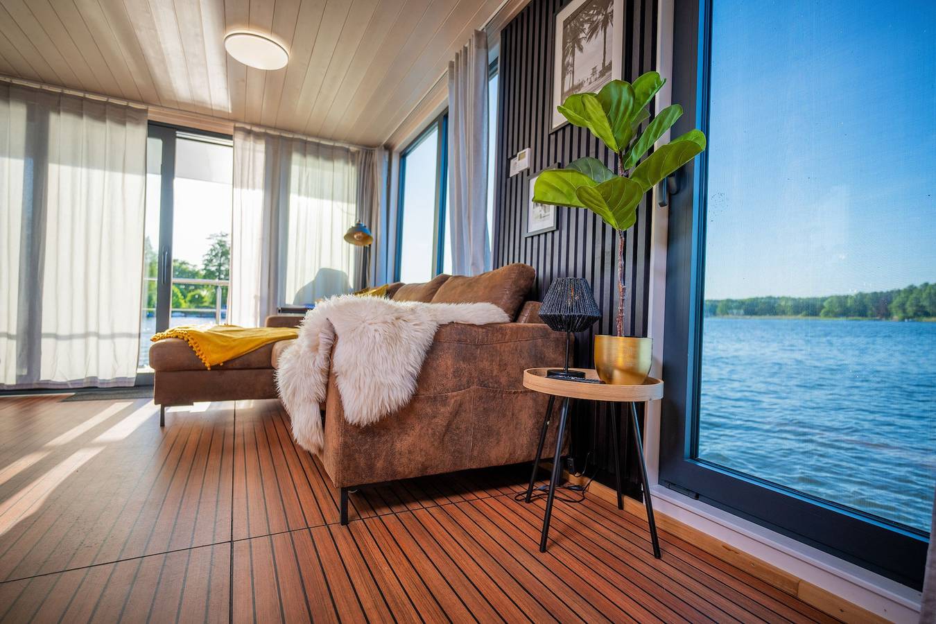Romance sur l’eau : Miami Woma D13 – Votre paradis flottant ! in Röblinsee, Fürstenberg/Havel