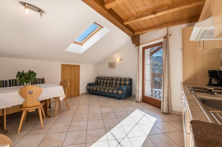 Ferienwohnung für 6 Personen, mit Balkon und Garten in Völs am Schlern - 2