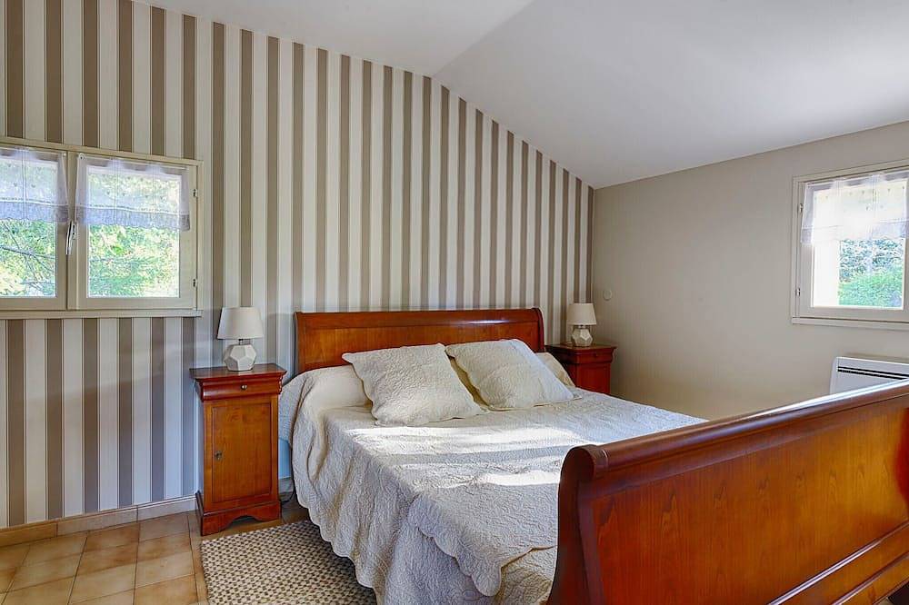 \"Provence-cool\" 50m² gîte in an old Provencal farmhouse in Visan, Enclave de Valreas