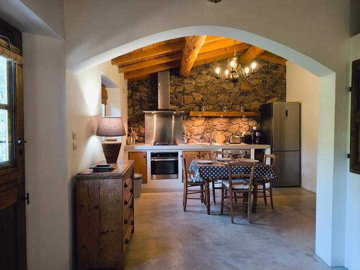 Location de vacances pour 4 personnes, avec vue et jardin à Serra-di-Fiumorbo - 3