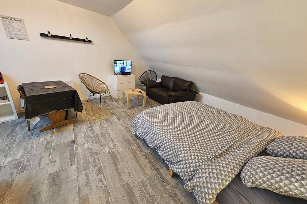 Appartement entier, Studio du Cèdre in Cuvilly, Oise