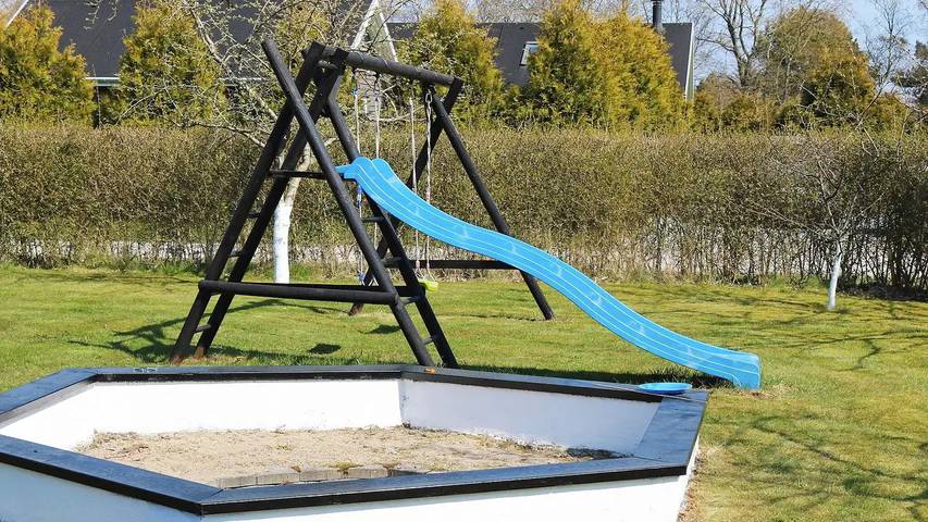 Ferienhaus für 9 Personen, mit Sauna und Whirlpool sowie Garten in Himmerland - 4