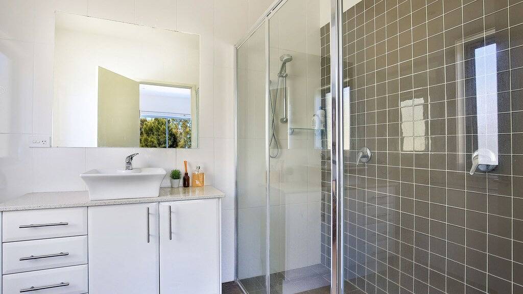 Thalassa - Pet Friendly - 2 Mins Walk to Beach in Culburra, Culburra Beach