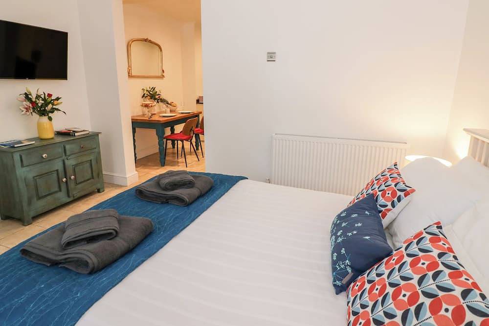 The Hideaway, romantic, with a garden in Malvern in Malvern, Worcestershire