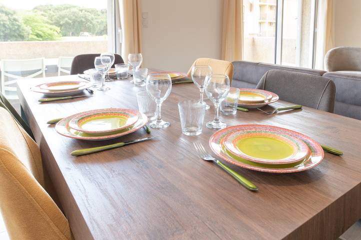 Entire apartment, Apartment 'La Dolce Vita 7' with Sea View, Wi-Fi and Air Conditioning in Borgo, Bastia region