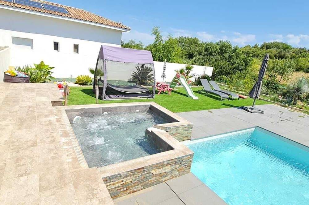 Magnificent villa with heated pool and jacuzzi in Murviel-lès-Montpellier, Côte d'Améthyste