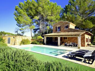 Finca für 3 Personen, mit Terrasse und Pool sowie Garten auf Mallorca Inselmitte