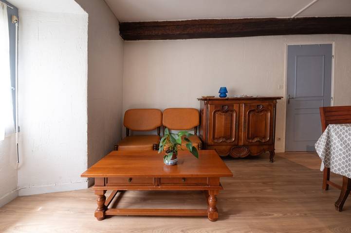 Entire apartment, Apartment 'Sarzeau Centre - Le Cormoran' with Shared Pool and Wi-Fi in Sarzeau, Côte des Mégalithes