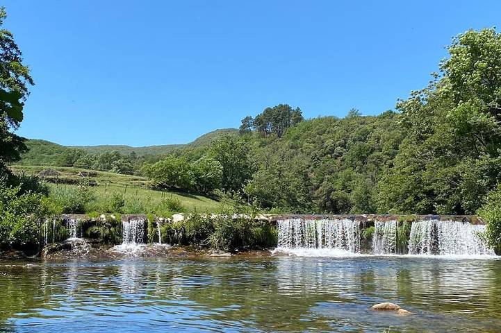 Location de vacances pour 2 personnes, avec Terrasse et Jardin à Lasalle