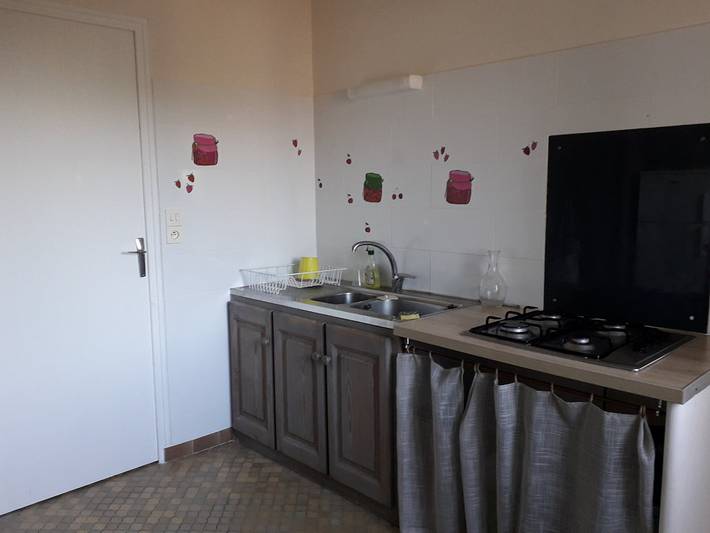 Gîte pour 6 personnes, avec terrasse et jardin à Saint-Vincent-sur-Jard - 4