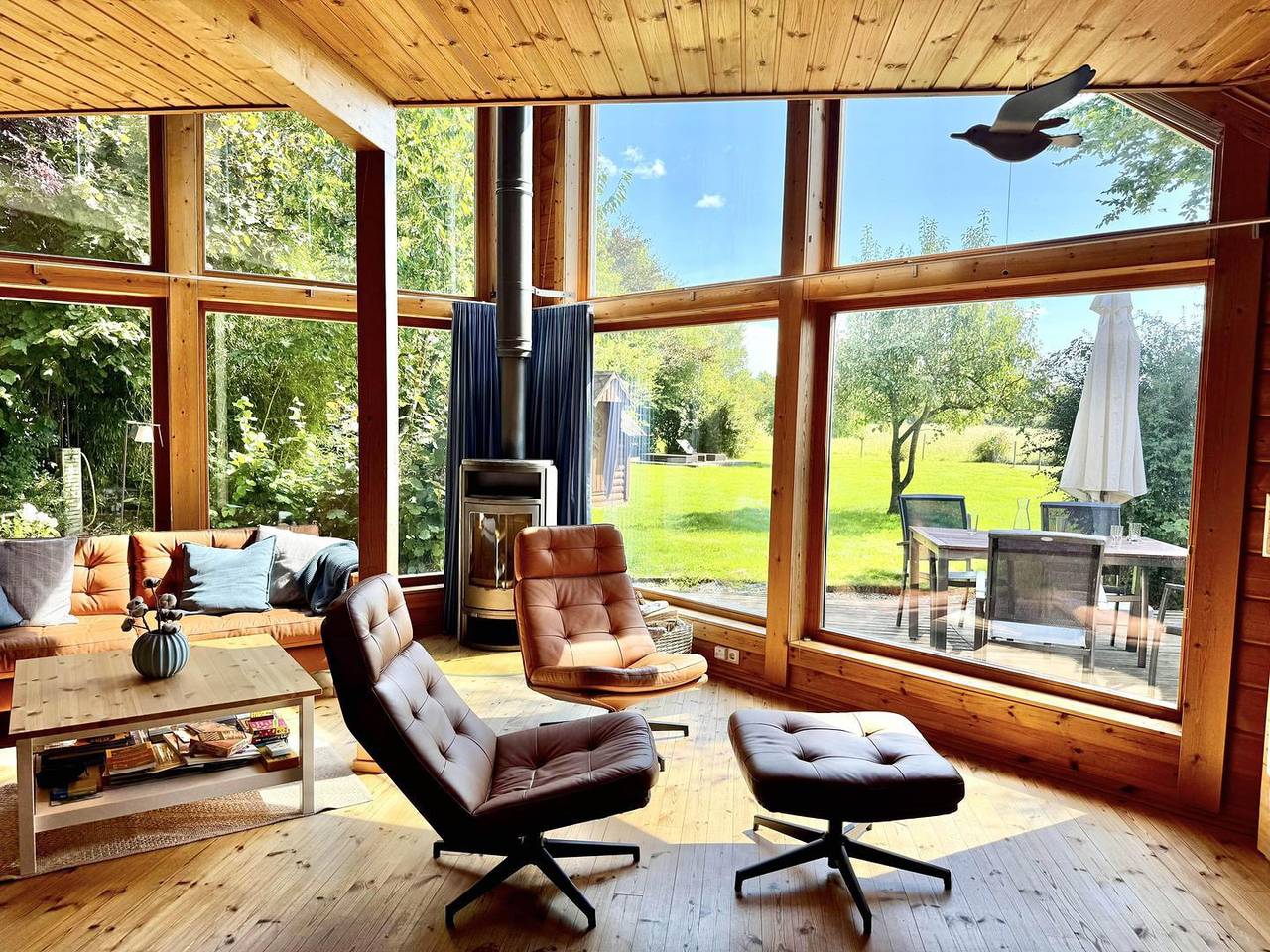 Ferienhaus "Sonnenblumenhaus" in Falshöft für bis zu 4 Personen und 2 Hunden - 300m zum Ostseestrand in Geltinger Birk, Nieby