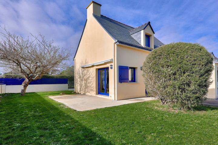 Location de vacances pour 6 personnes, avec Terrasse et Jardin dans Penvins