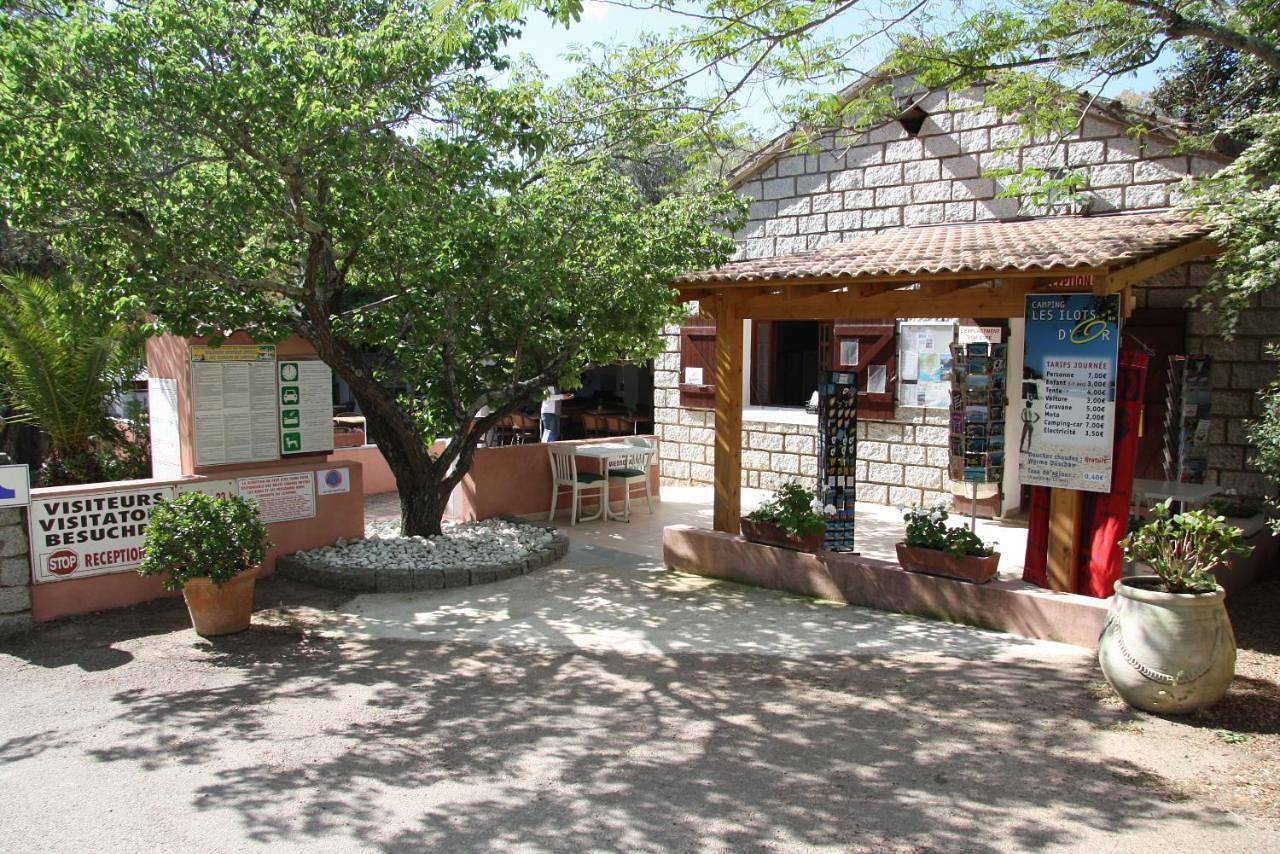Two-Bedroom Chalet in Porto-Vecchio, Arrondissement de Sartène