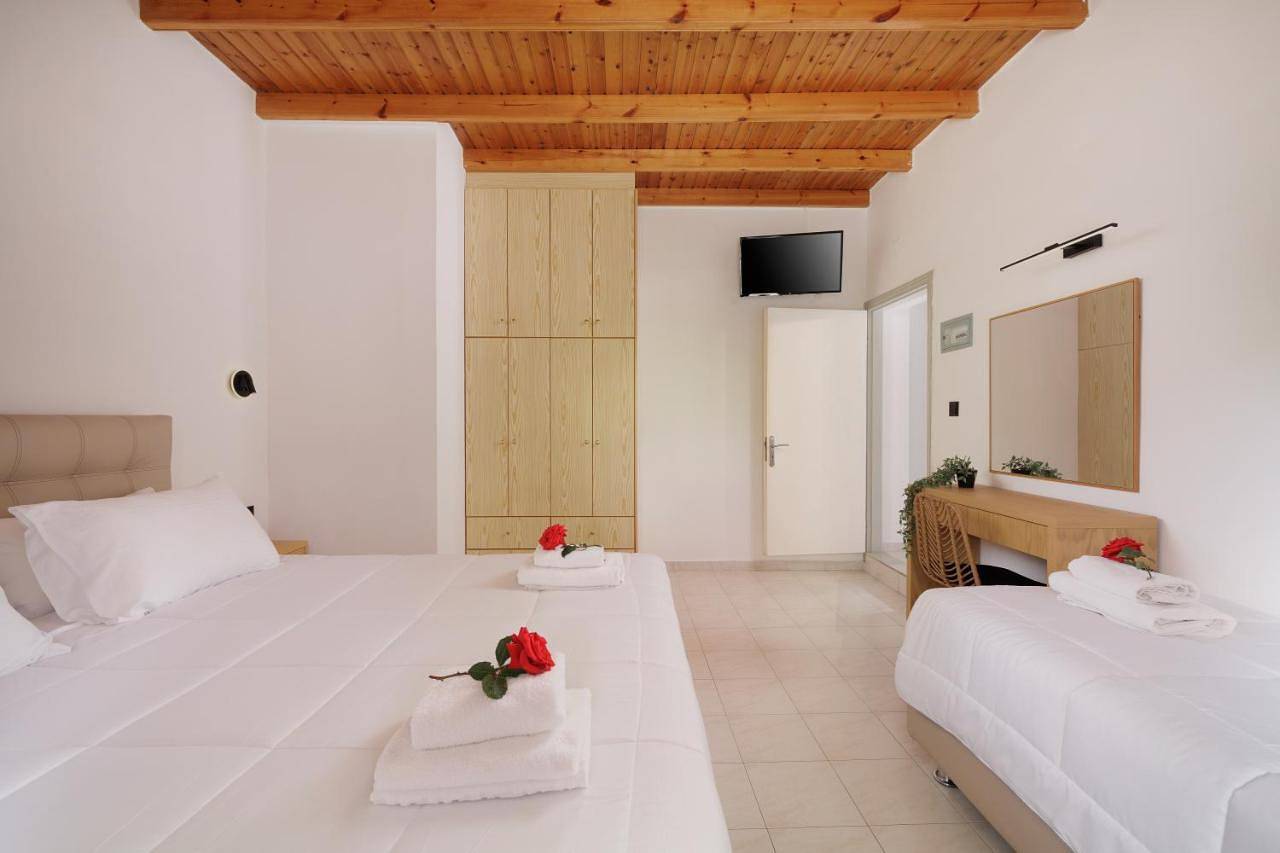 Studio with Terrace in Dassia, Corfou