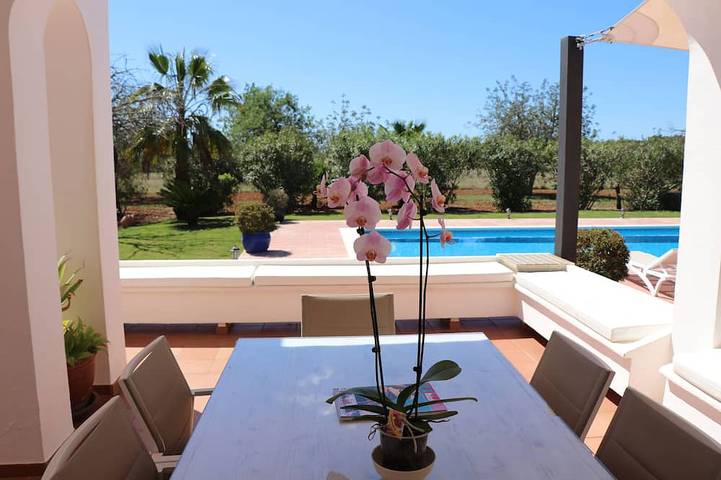 Chalet para 8 personas, con jardín en Ibiza