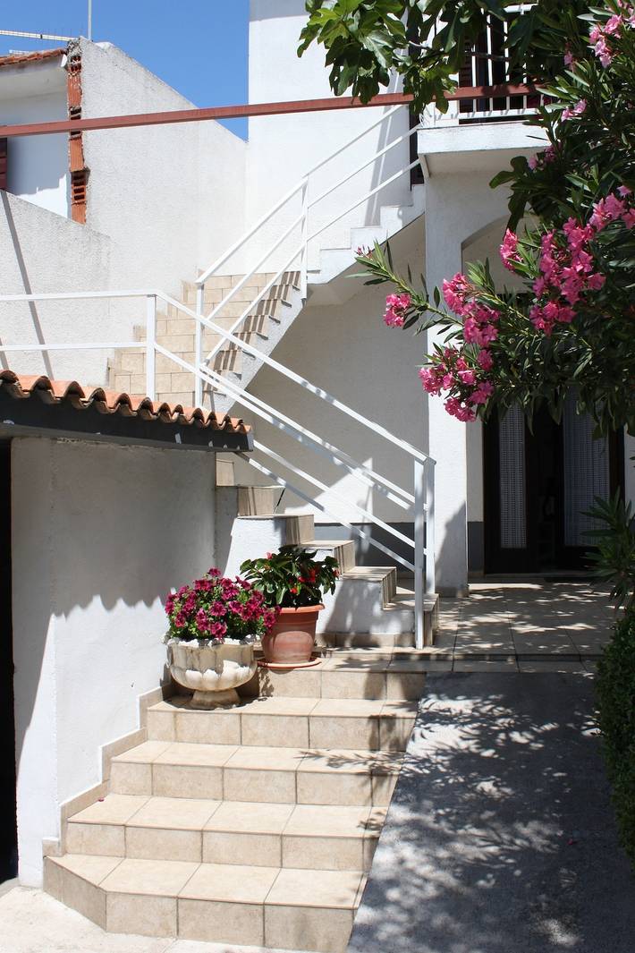 Ganze Wohnung, 2-Zimmer-Ferienwohnung mit Terrasse Biograd na Moru, Biograd -a in Biograd na Moru, Zadar
