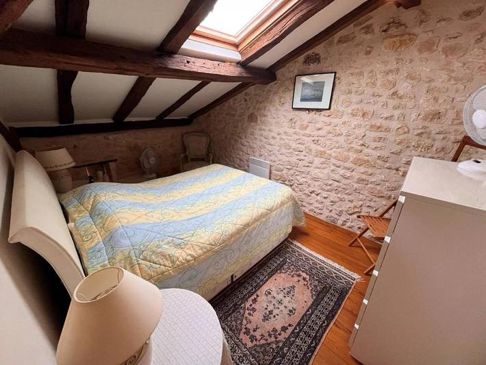 Location de vacances pour 6 personnes, avec piscine et terrasse à Champagne-et-Fontaine - 2