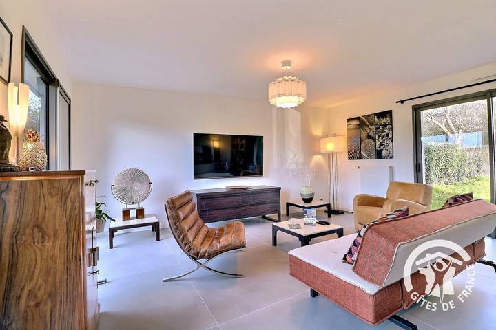 Gîte pour 6 personnes, avec jardin