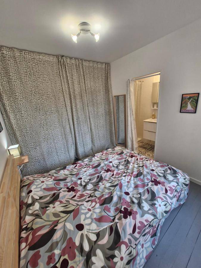Appartement entier, One-Bedroom Apartment in Les Martres-de-Veyre, Région de Clermont-Ferrand