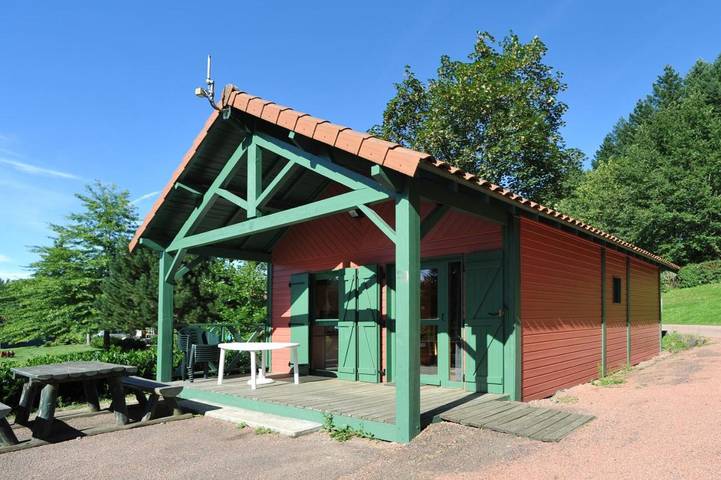Location de vacances pour 2 personnes, avec vue et balcon à Cublize - 2