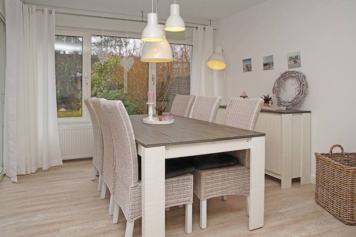 Ferienhaus für 6 Personen, mit Terrasse und Garten in Duhnen - 2