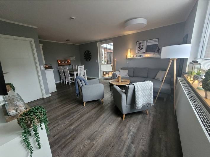 Ferienhaus für 5 Personen, mit Terrasse und Garten sowie Sauna in Berumbur