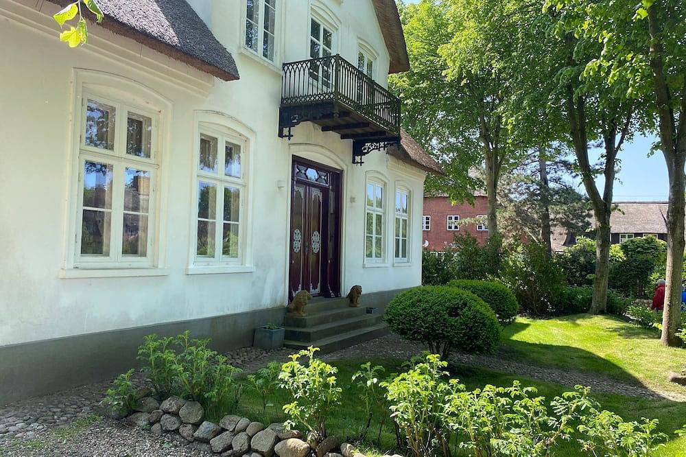 Kapitänshaus Dat Schloss - Kapitänshaus in Nieblum, Föhr