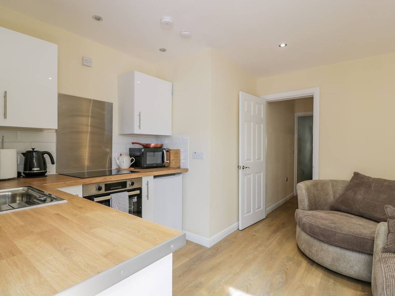 Entire apartment, 8 George Street in Millport, Ayrshire